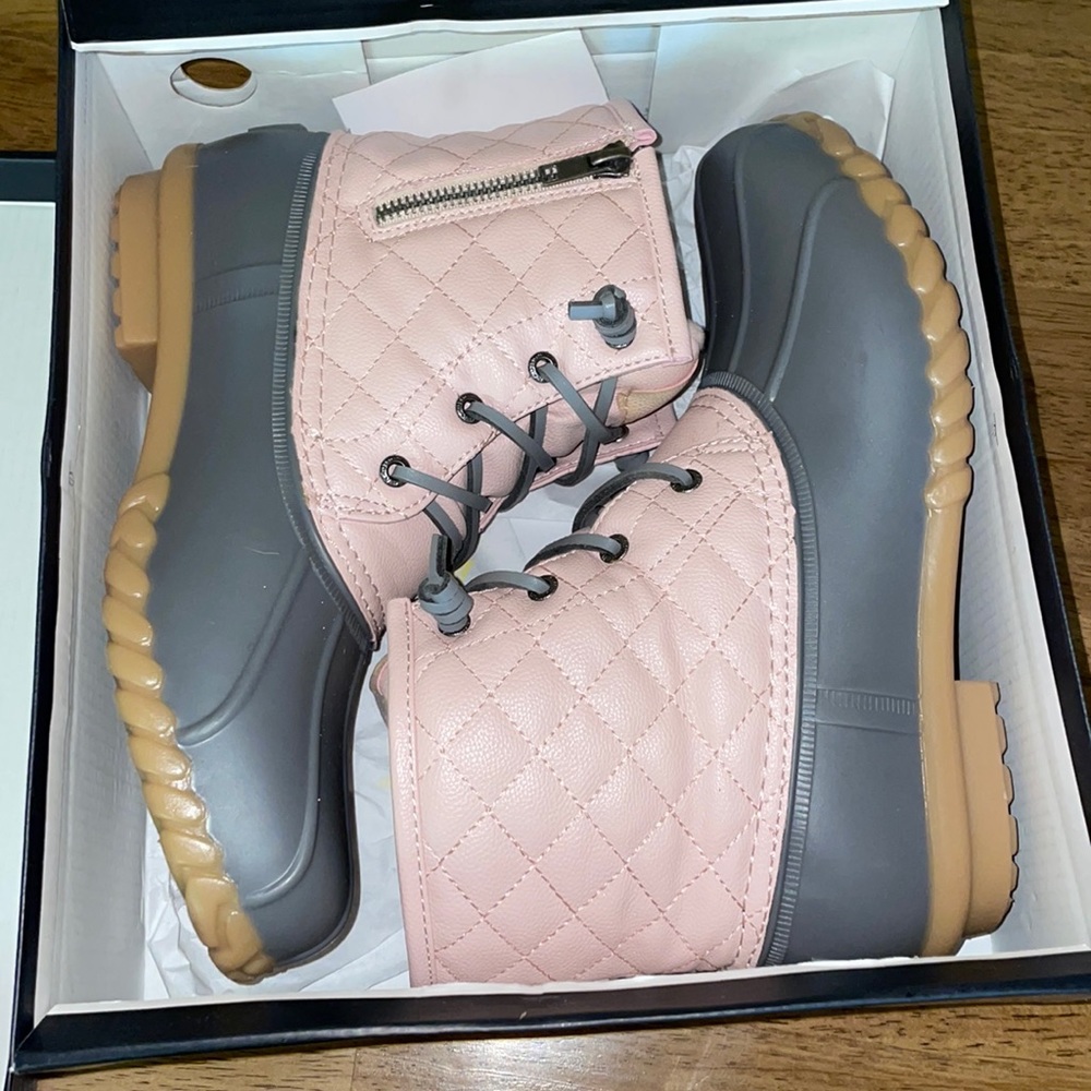 Women’s Pink and Gray Cold Weather Boot